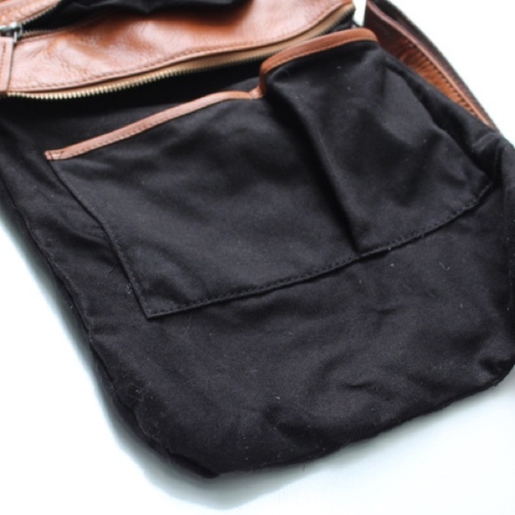 Barbour 2nd cross body bag - Picture 11 of 15